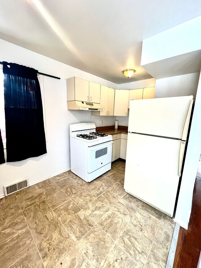 Photo - 2047 Stieber St Unidad 2047