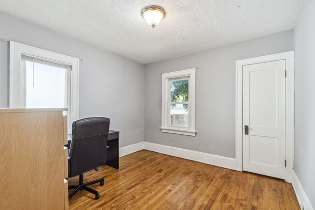 Photo - 1583 Jefferson Ave