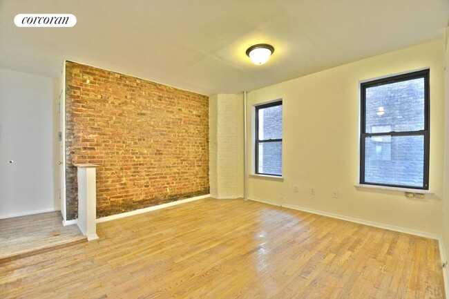 Photo - 505 W 122nd St Apartamento