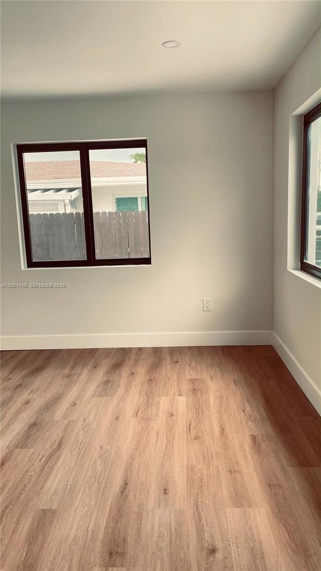 Photo - 2551 SW 19th St Unit 2553