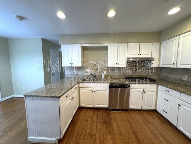 Photo - 5338 Roberts Dr