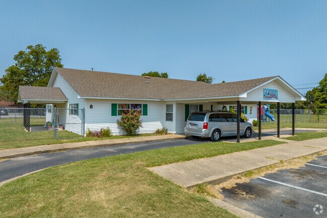 On-Site Daycare Available - Riverwalk Apartments