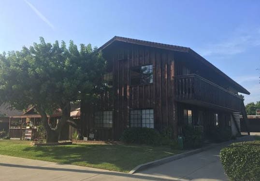 Vista frontal - 5271 Bishop St Apartamentos Unidad B