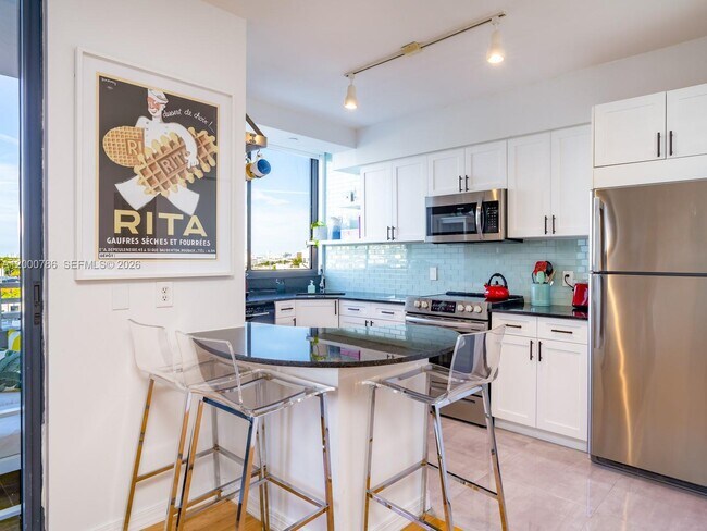 Photo - 1330 West Ave Unit 711