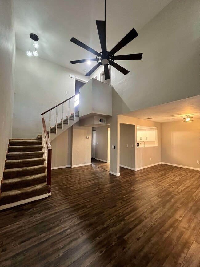 Building Photo - 5422 SW 4th Pl Rental
