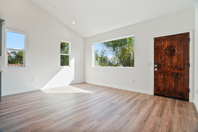 Photo - 5185 20th St Unidad 5185 Half
