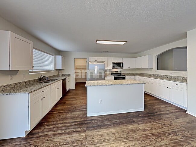 Photo - 9210 Laguna Falls