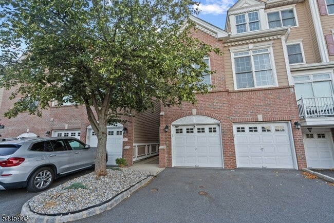 169 Price Ct