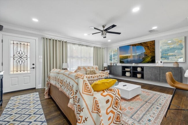 Photo - 1065 Lee Cir NE