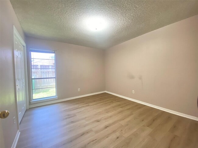 815 Ramada Dr