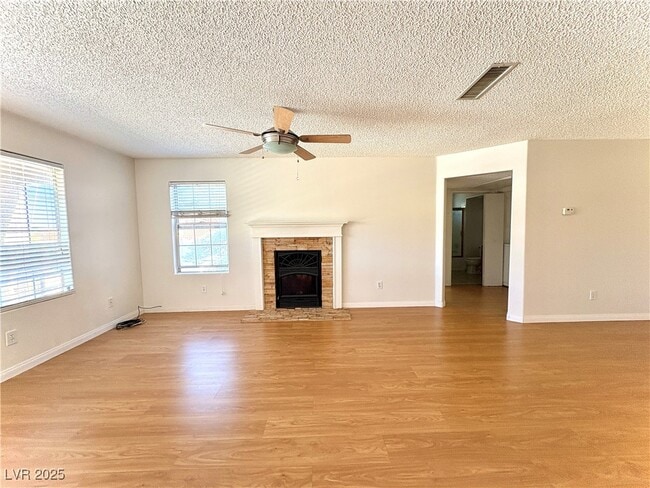 Photo - 9070 Spring Mountain Rd Unit 215
