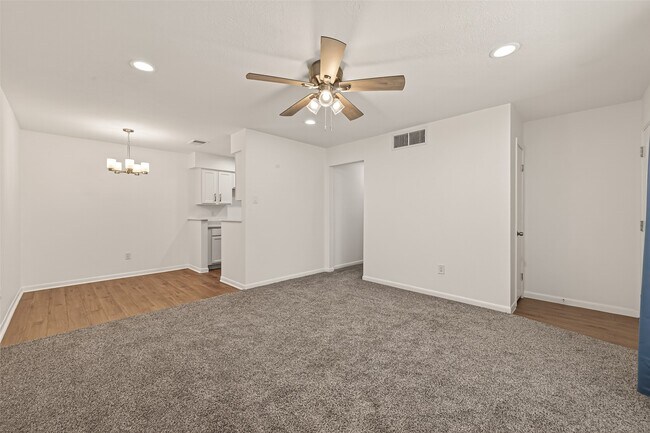 Photo - 8801 Hammerly Blvd Unit 1605