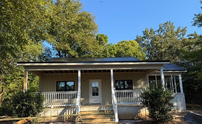 Photo - 1218 Rogers Rd