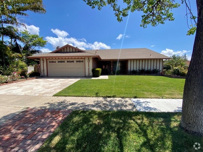 Building Photo - 11348 Barbi Ln Rental