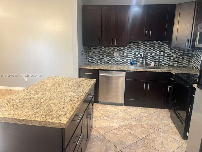 Photo - 2825 SW 127th Way