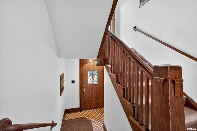 Photo - 318 W Columbia Ave