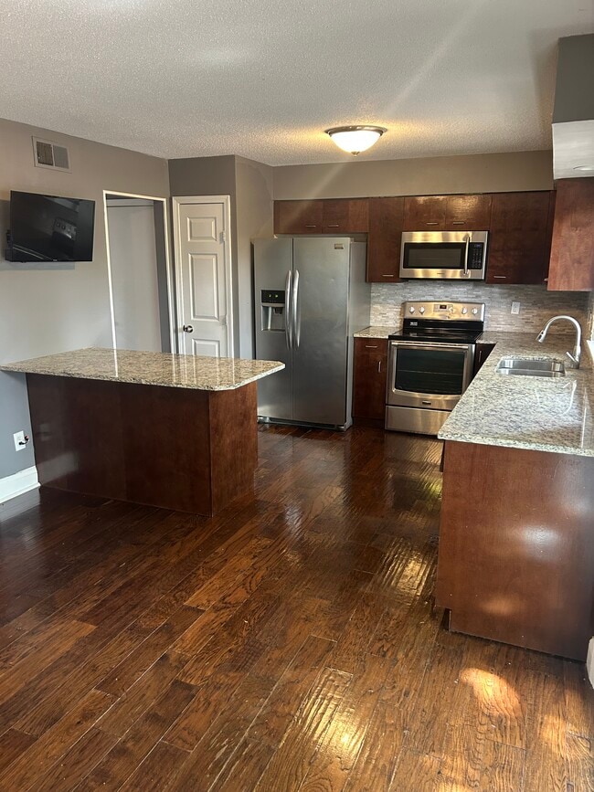 Building Photo - 8175 Monrovia St Rental