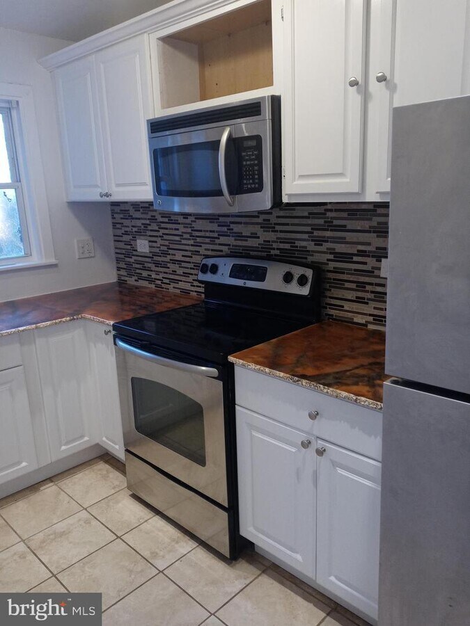 Photo - 800 E Jeffrey St