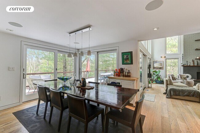 Photo - 28 Alewive Brook Rd