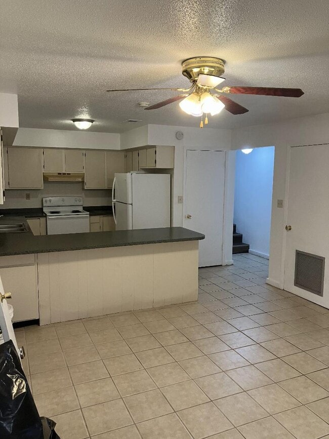 Photo - 378 SE Lake Forest Pl