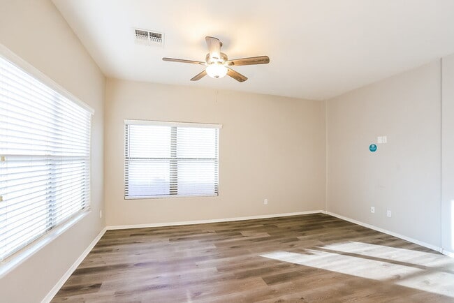 Photo - 30783 N Karen Ave