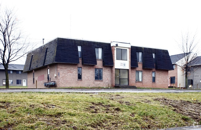 Photo - Northwest Village Apartments