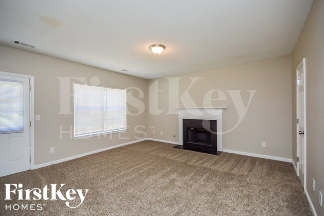 Photo - 170 Capeton Ct