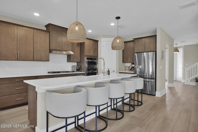 Photo - 202 Sutton Dr