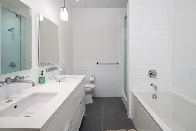 Photo - 140 Fulton St Unit ID1058800P