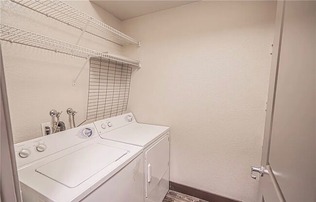 Building Photo - 24505 Town Center Dr Rental
