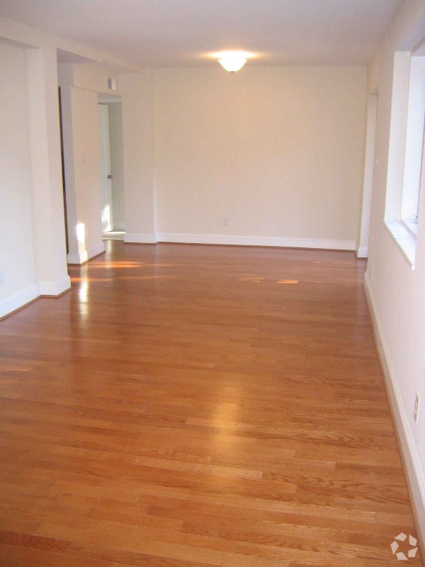 Building Photo - 223 S Dotger Ave Unit E4 Rental