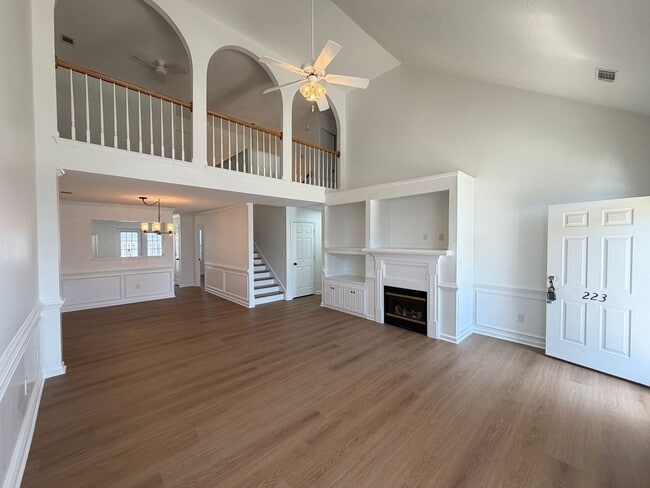 Photo - Immaculate townhome in Bay Hill