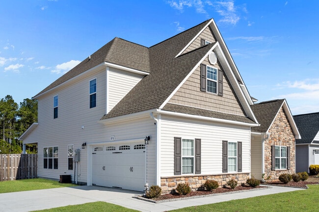 Photo - 878 Stormy Gale Ln