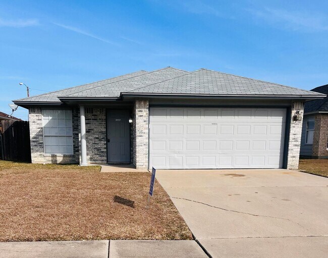 Building Photo - NEW IN MANAGEMENT - AVAILABLE JAN 1ST