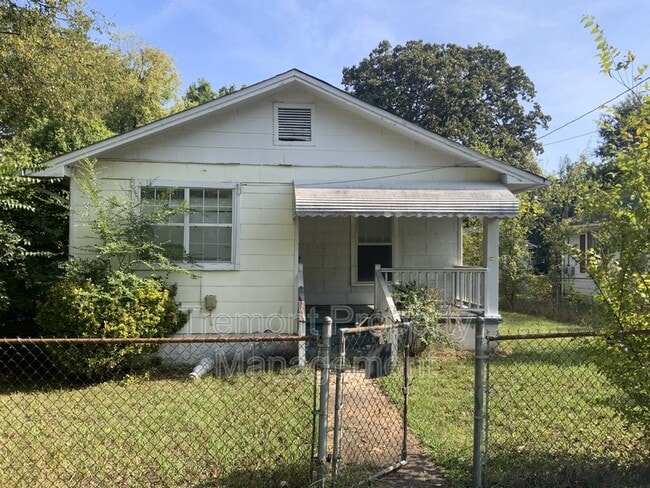 Photo - 2601 E 41st St