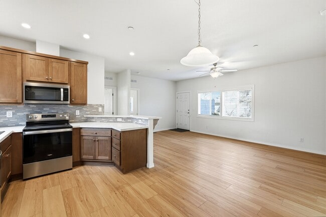 Photo - 7317 Kelvin Ave