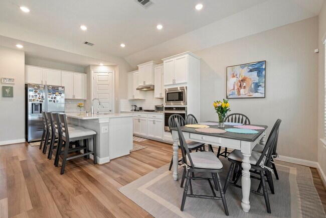 Photo - 2003 Woodland Prairie Ct