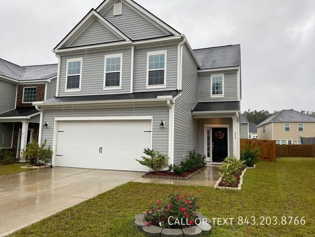 Building Photo - 219 Lazy River Ln Rental