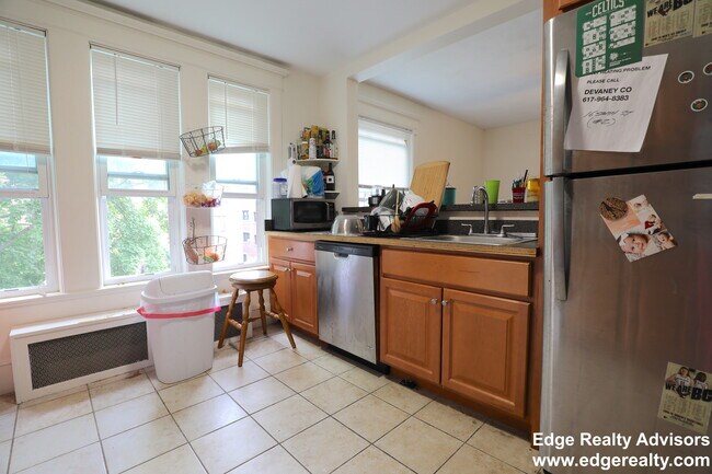 Photo - 16 South St Unit 2