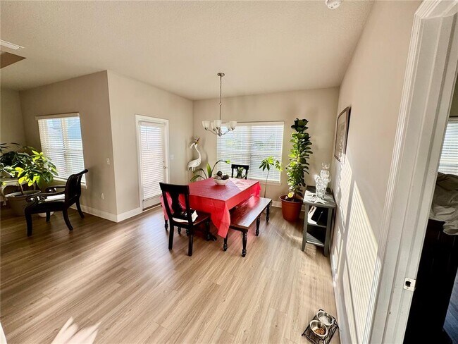 Photo - 223 Moonraker Cir