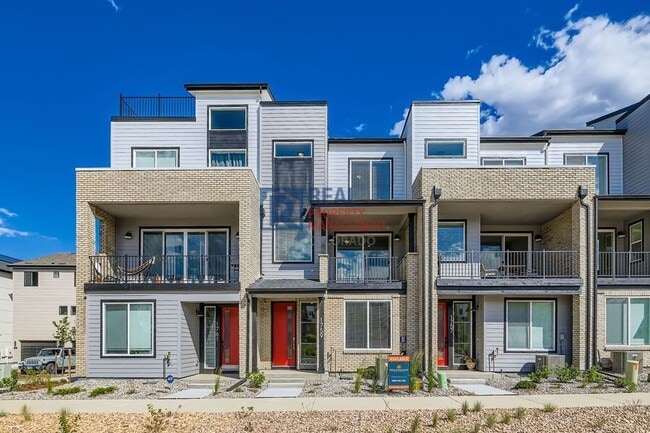 Building Photo - 1759 Peak Lp