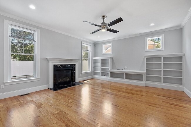 Photo - 24 Church St