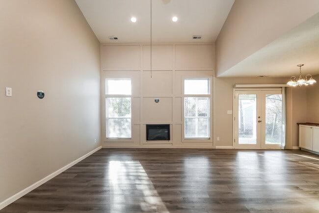 Photo - 7548 Sycamore Grove Ct