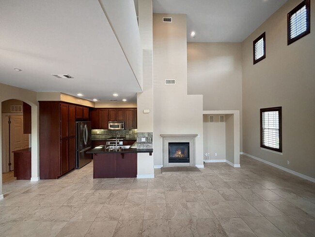 Beautiful & Spacious 2BD/2BA Townhouse in ... - Beautiful & Spacious 2BD/2BA Townhouse in ...