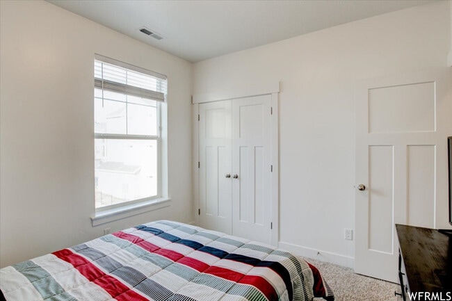 Photo - Condo in Saratoga Springs master planned community.