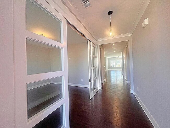 213 Bank Swallow Wy