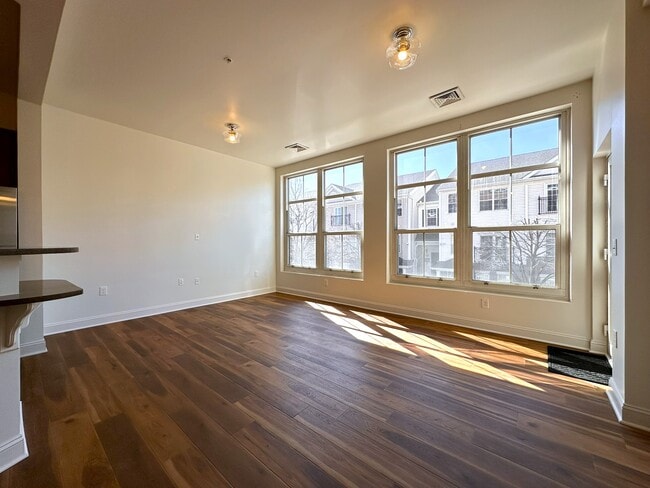 Photo - 55 Mallory Ave Unit 41