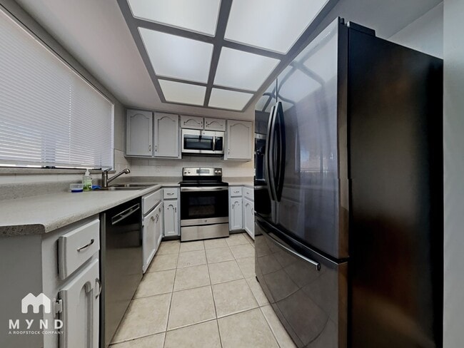 Photo - 1550 N Stapley Dr