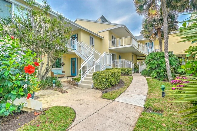 Photo - 5563 NE Gulfstream Way Condo