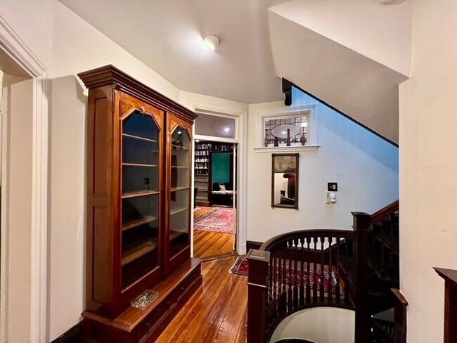 Photo - 736 Washington St Unit 1